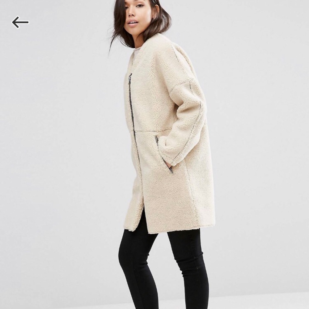 NWOT ASOS Cocoon Coat in Borg Faux Sheepskin US 6